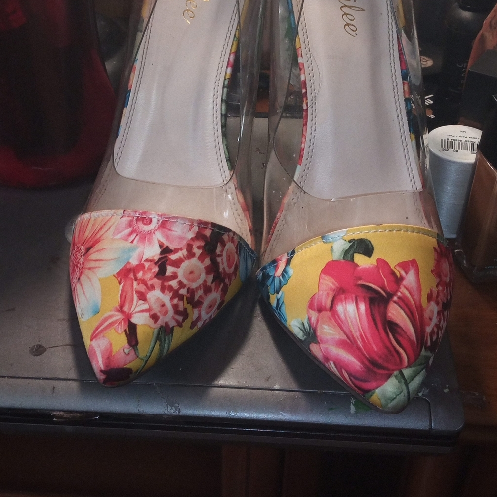 Summer heels
